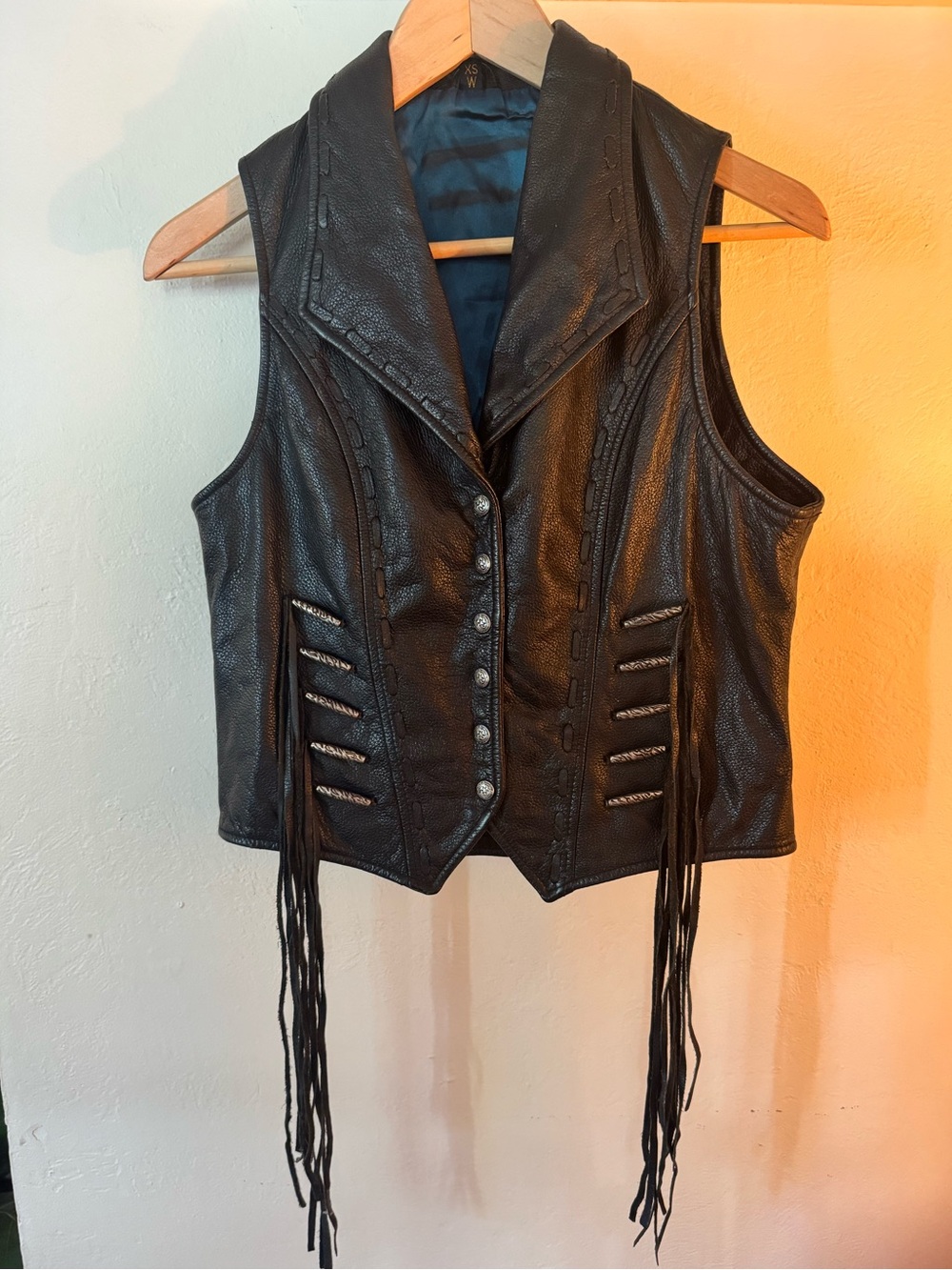 Harley-Davidson Women’s XS Black Leather Fringe Biker Vest Embroidered Logo